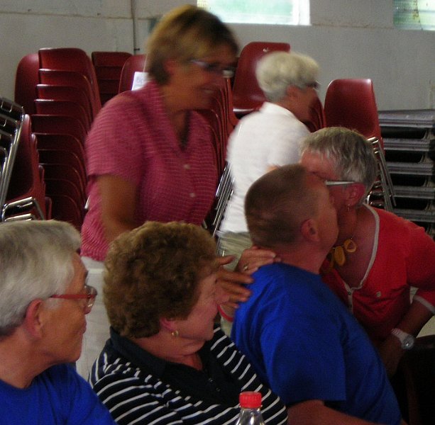 2012-06-27 66 Bon Anniversaire Rene.JPG